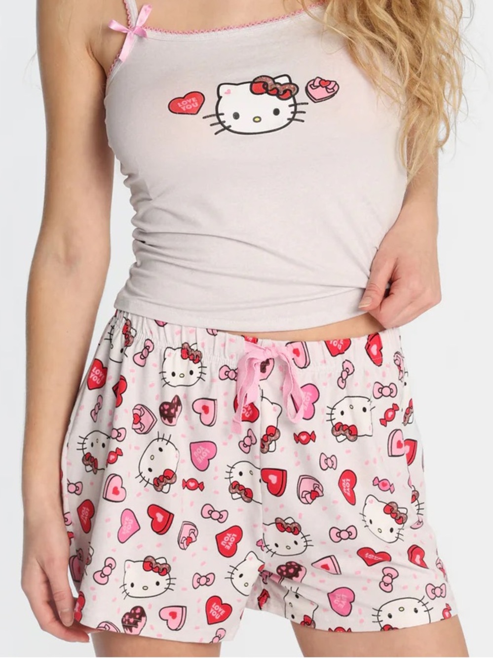NWT-Hello Kitty Heart Cami and Shorts Sleep Set
